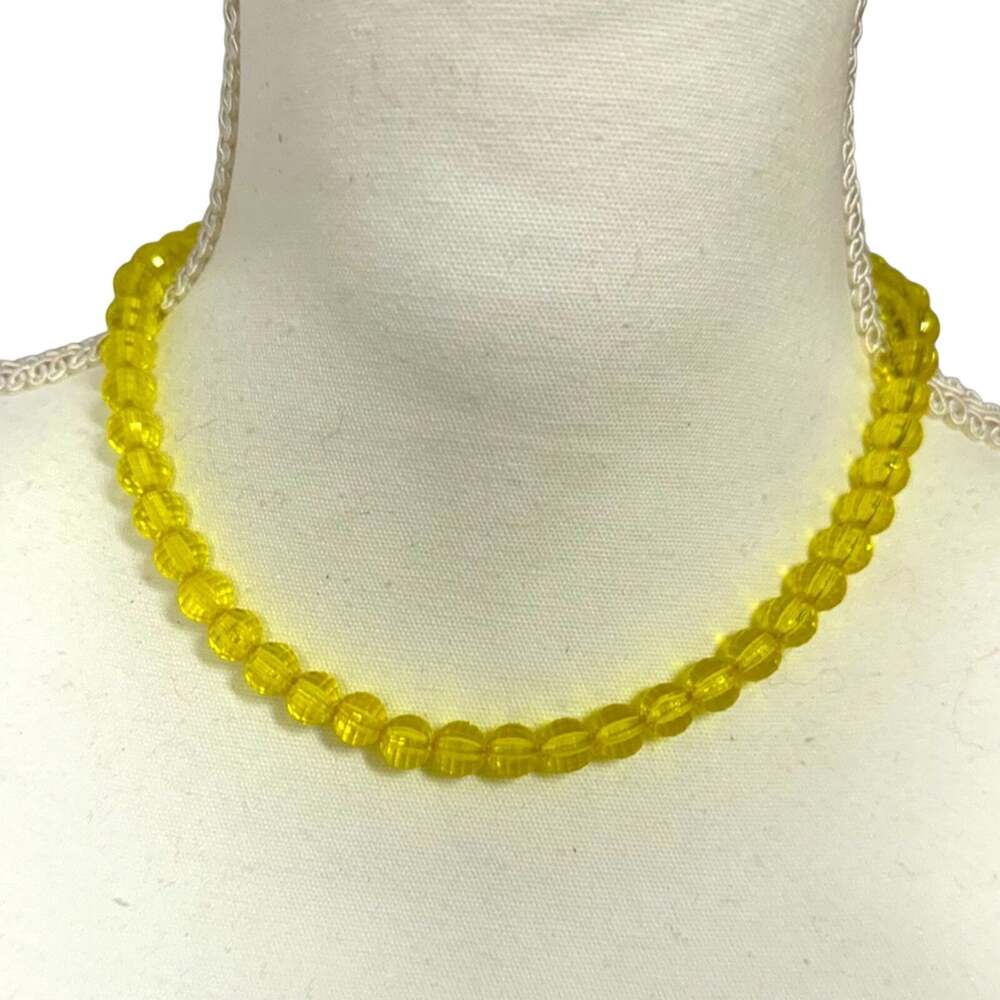 Vintage Yellow Fauceted Plastic Bead Necklace Stretch No Clasp
